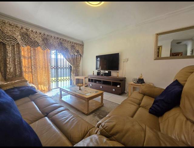 4 BEDROOM HOUSE FOR SALE IN ALBERTSDAL